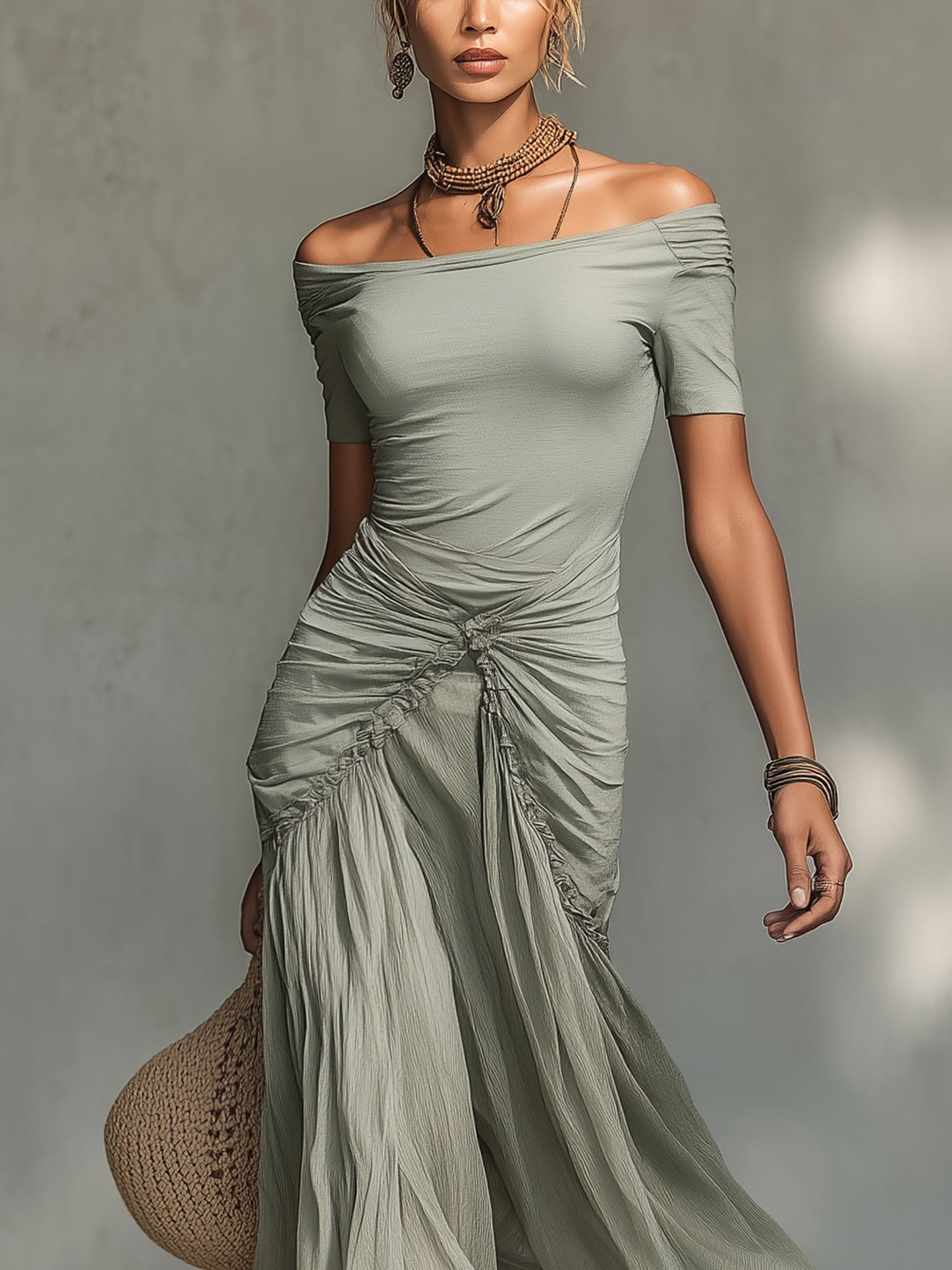 Abito Maxi Grigio in Tessuto Elasticizzato e Chiffon