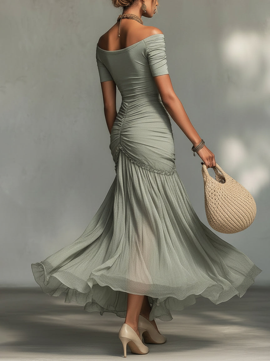Abito Maxi Grigio in Tessuto Elasticizzato e Chiffon