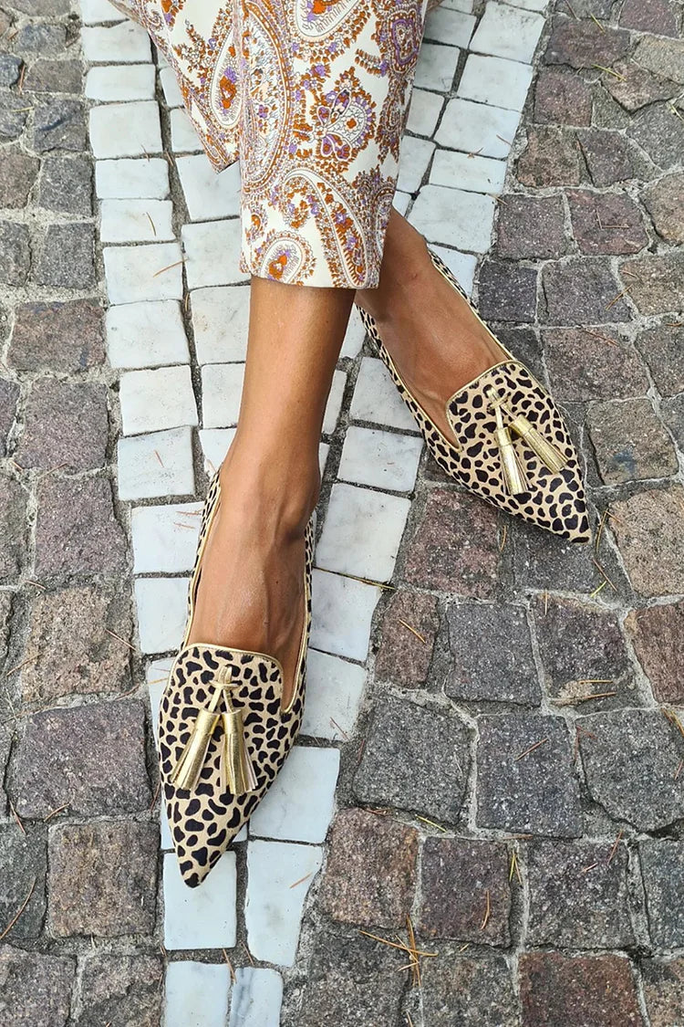 Ballerine leopardate a punta in ecopelle
