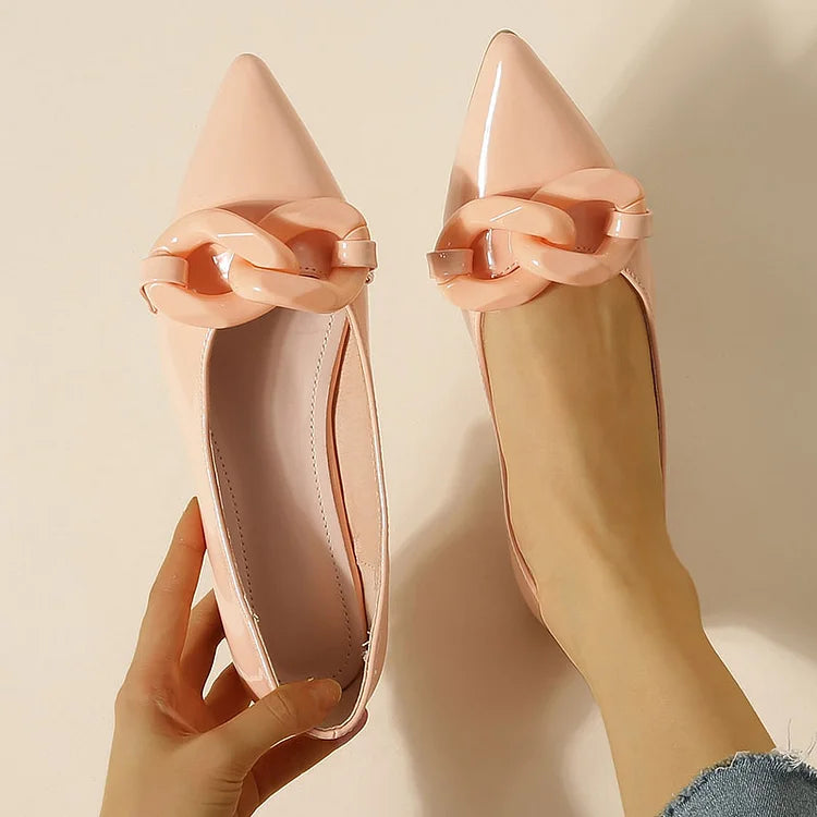 Dettaglio catena ballerine beige