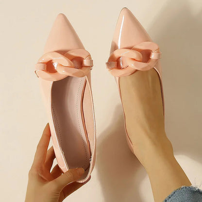Dettaglio catena ballerine beige