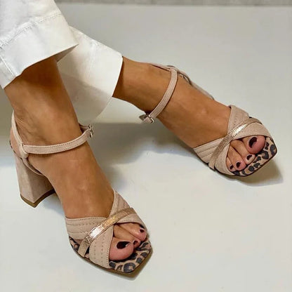 Tacchi larghi peep toe stampa leopardata patchwork Cachi
