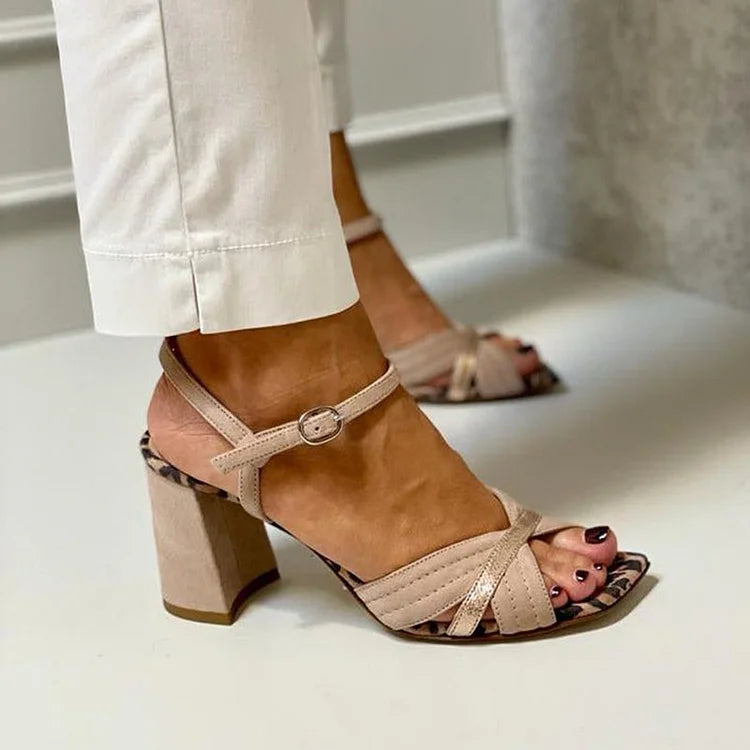Tacchi larghi peep toe stampa leopardata patchwork Cachi