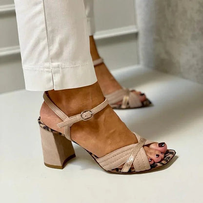 Tacchi larghi peep toe stampa leopardata patchwork Cachi