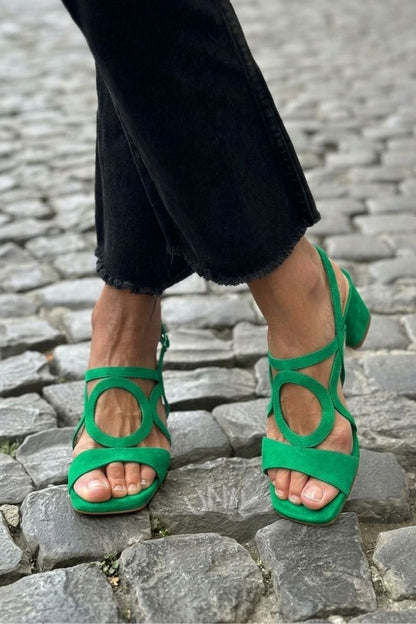 Sandali con tacco slingback cut-out Giallo a punta quadrata