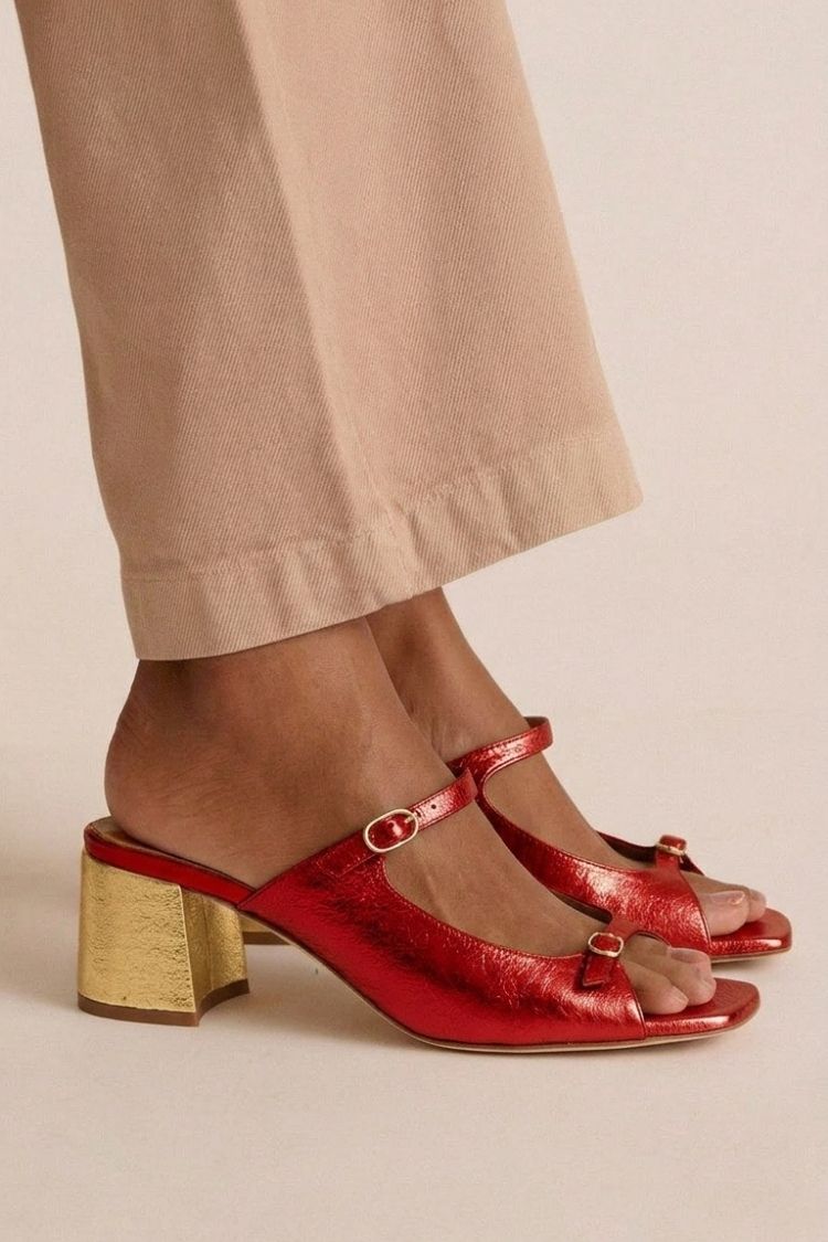 tacchi oro con slingback punta colorblock cut-out tacco largo.