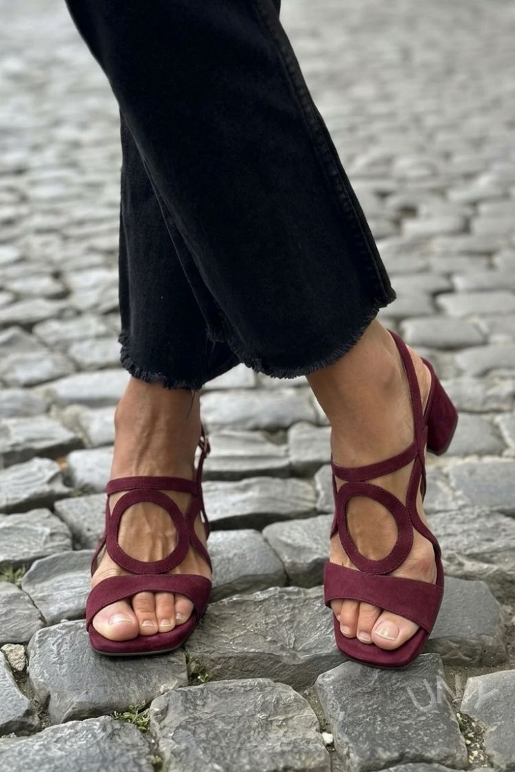 Sandali con tacco slingback cut-out Giallo a punta quadrata
