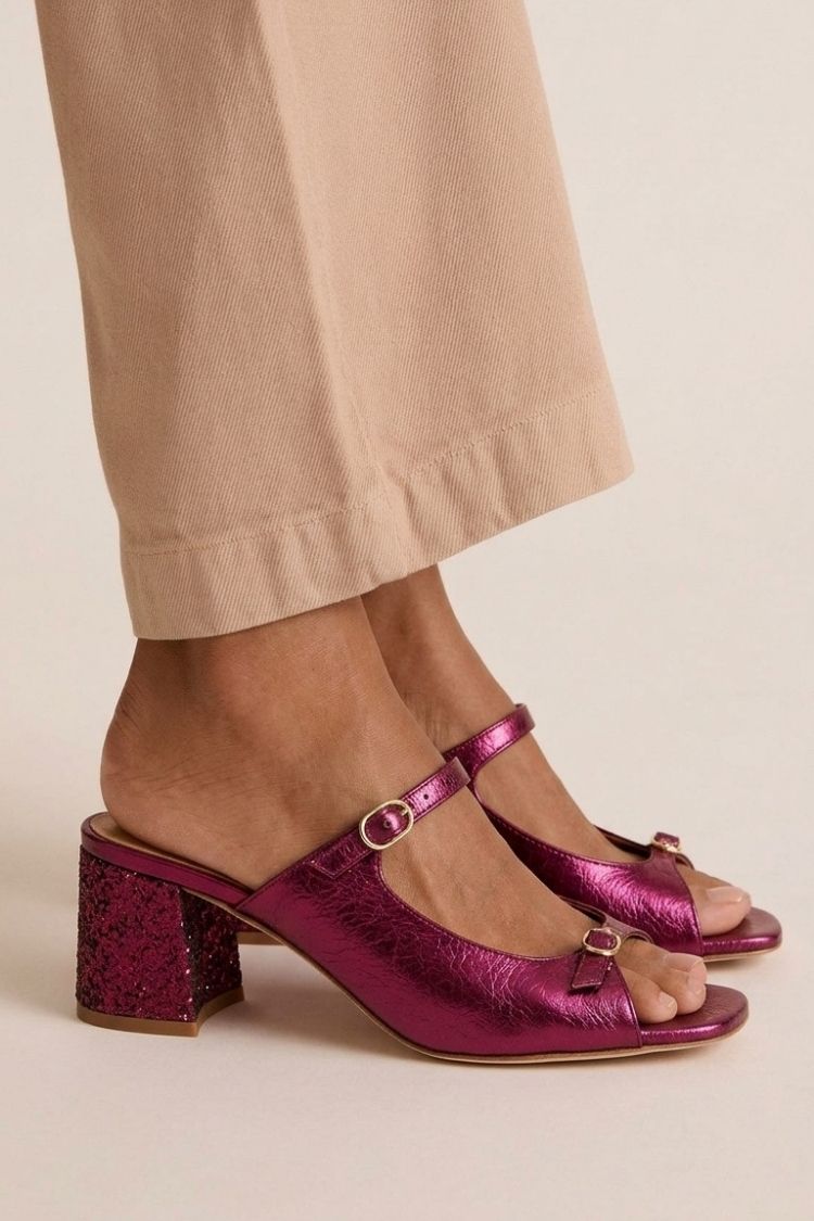 tacchi oro con slingback punta colorblock cut-out tacco largo.