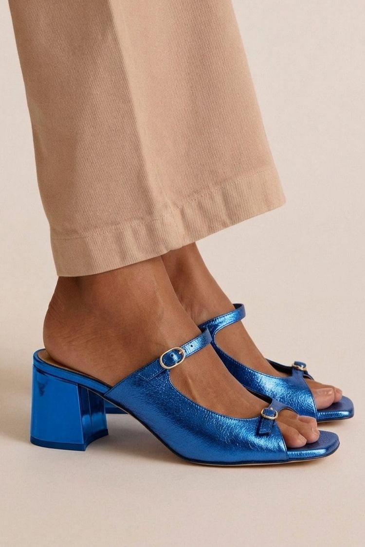 tacchi oro con slingback punta colorblock cut-out tacco largo.