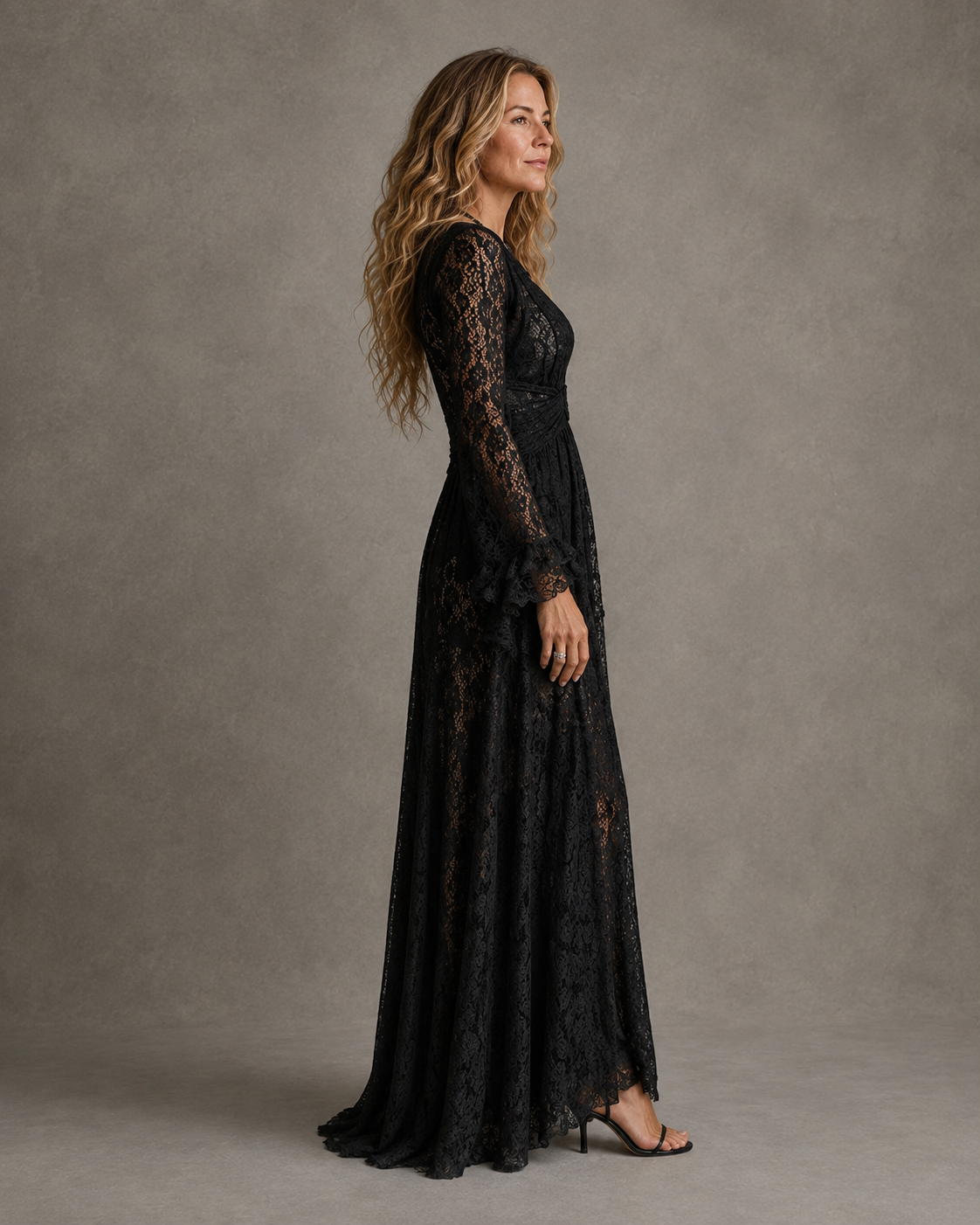 Carlotta | Maxi in Pizzo Scollo a V