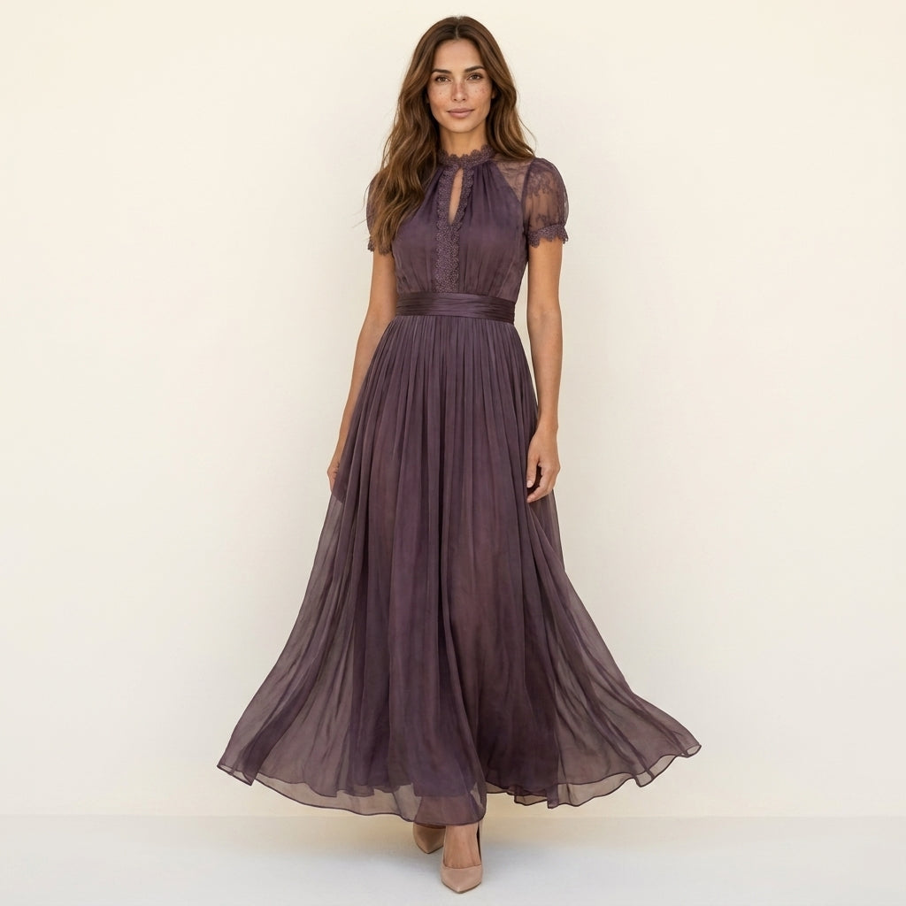 Flavia · Abito Lungo con Scollo Vintage e Pizzo