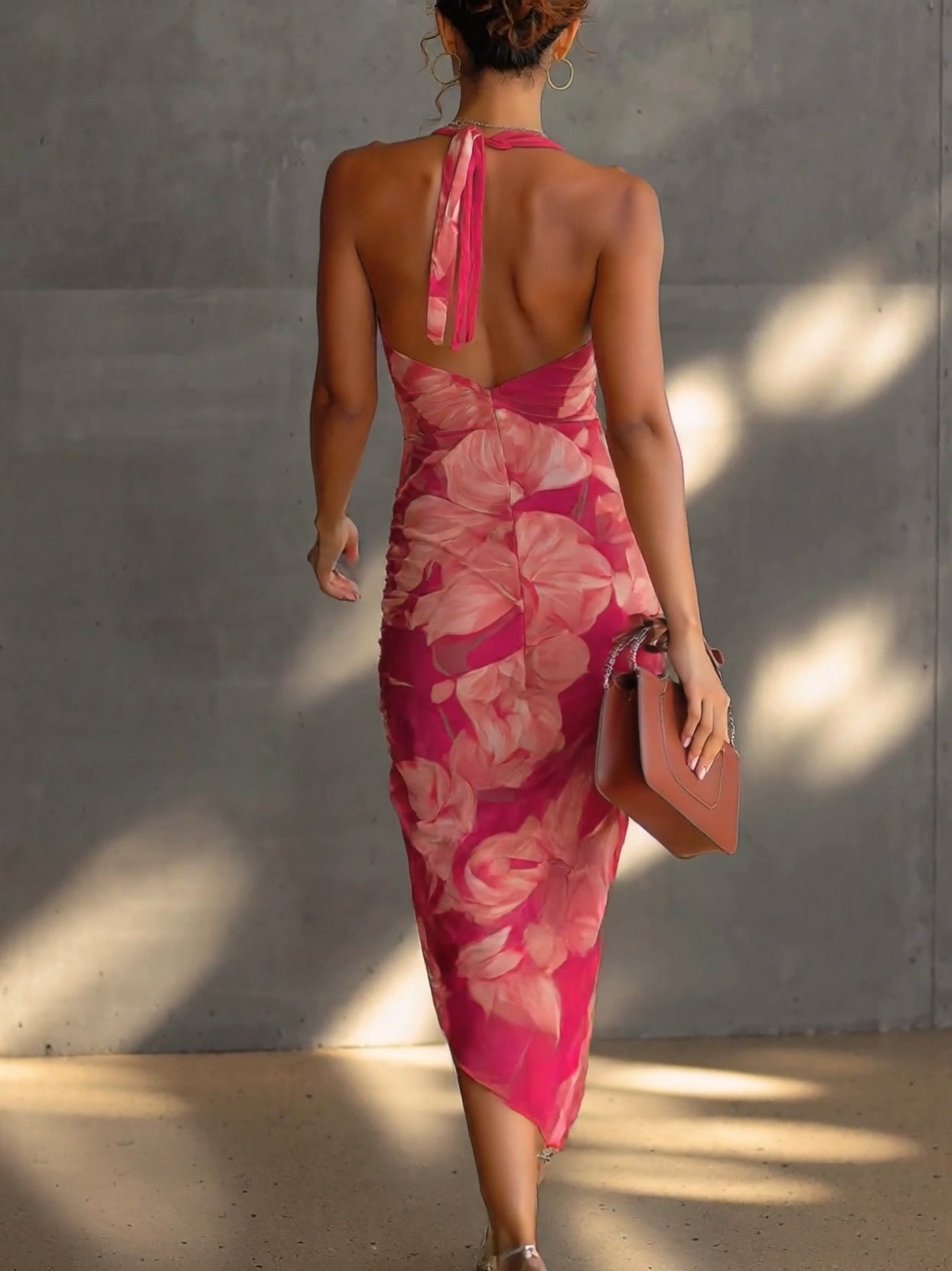 Vestito Bodycon Fucsia Stampa Floreale Senza Maniche con Arricciature e Spacco Laterale