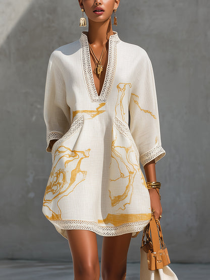 Aliénor | Mini Abito in Pizzo Crochet Avorio con Motivi Dorati e Scollo a V
