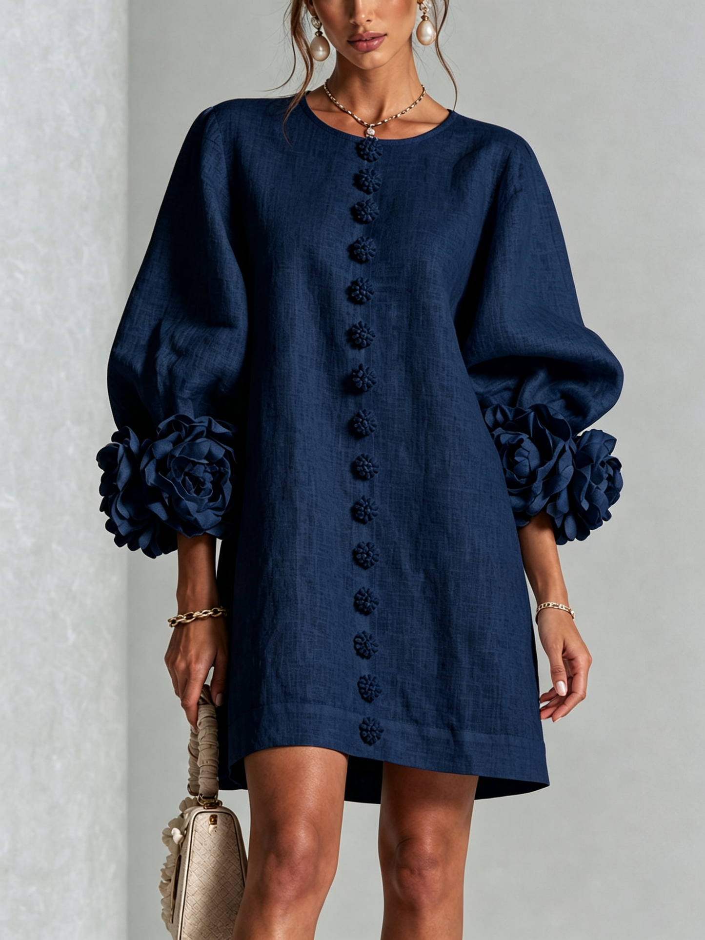 Abito Mini a Bottoni Floreali con Polsini a Rosette Vistose - Blu Navy