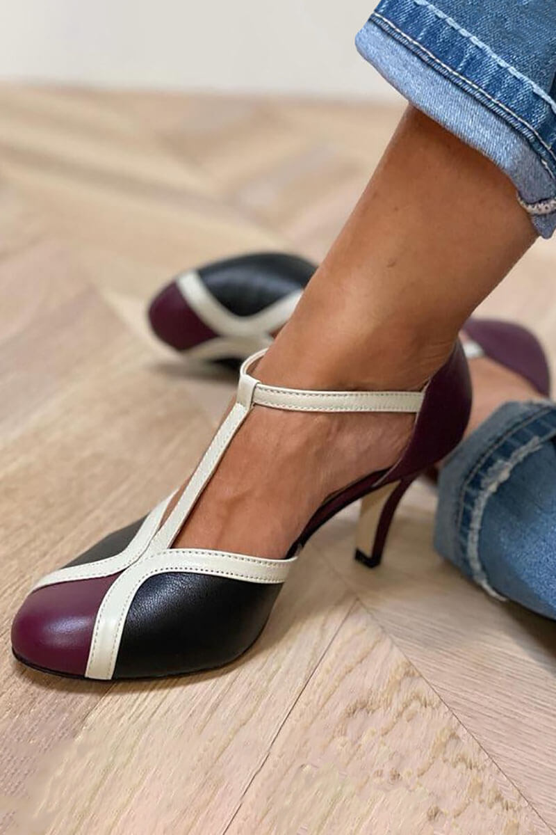 tacchi stiletto color block con cinturino a T punta rotonda chiusa.
