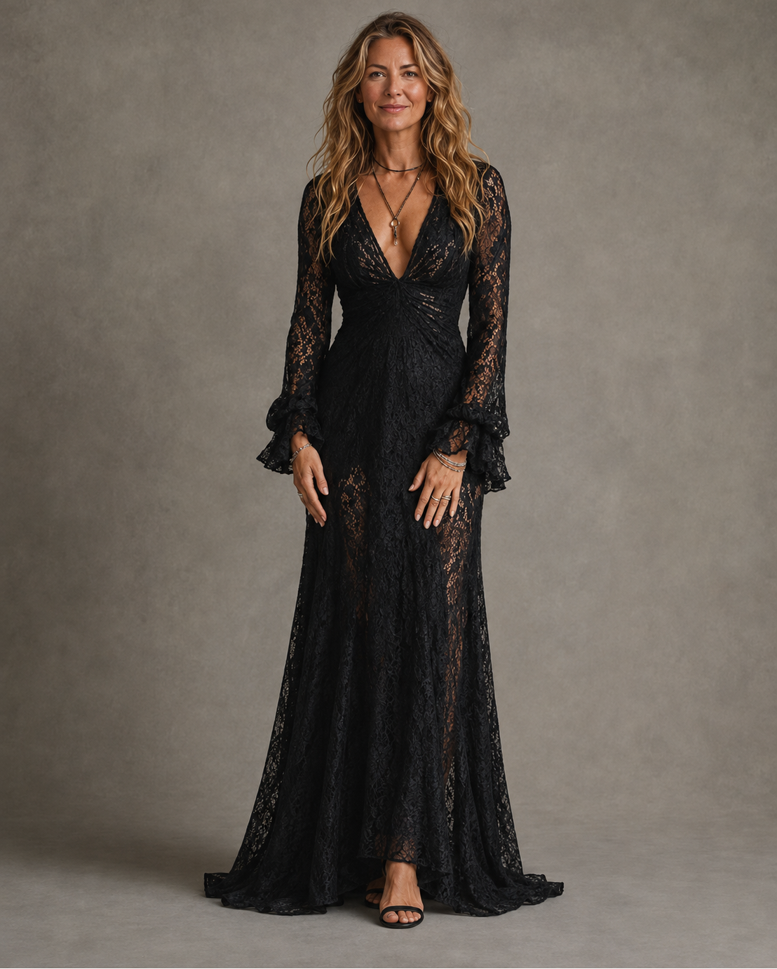 Carlotta | Maxi in Pizzo Scollo a V